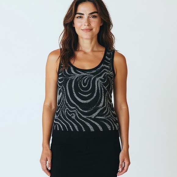 ST. JOHN SPORT Swirl Pattern Scoop Neck Sleeveless Top‎ Knit Tank Size Small - Picture 8 of 8